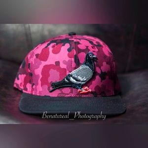Staple pigeon napback